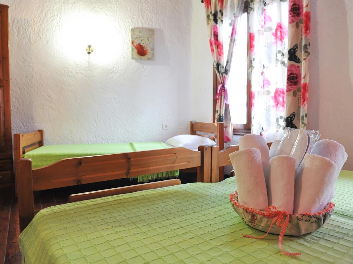 Guesthouse Xenios Zeus Stavroupoli Luaran gambar